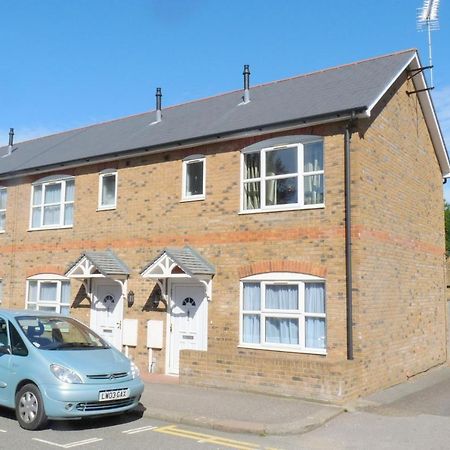 סיטינגבורן Friars Walk Houses With 2 Bedrooms, 2 Bathrooms, Fast Wi-Fi And Private Parking מראה חיצוני תמונה