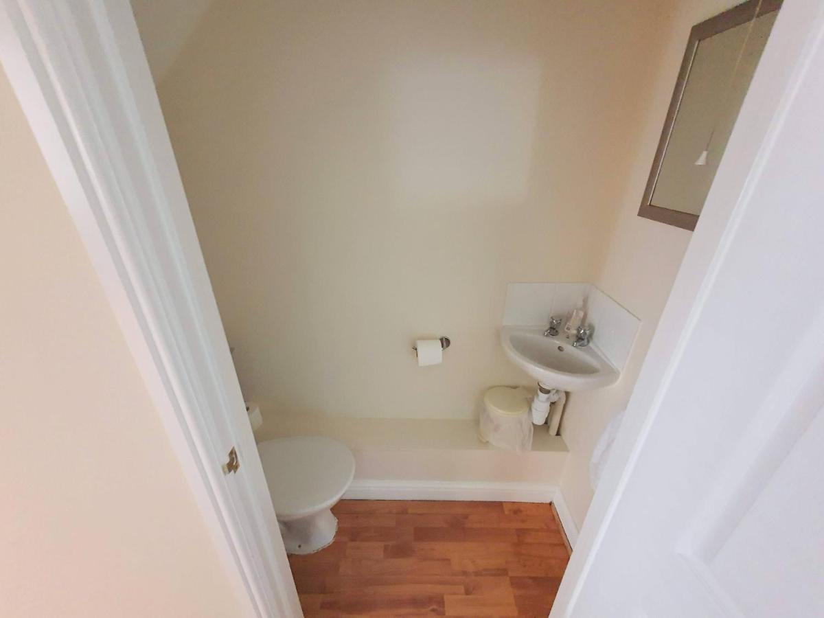 סיטינגבורן Friars Walk Houses With 2 Bedrooms, 2 Bathrooms, Fast Wi-Fi And Private Parking מראה חיצוני תמונה