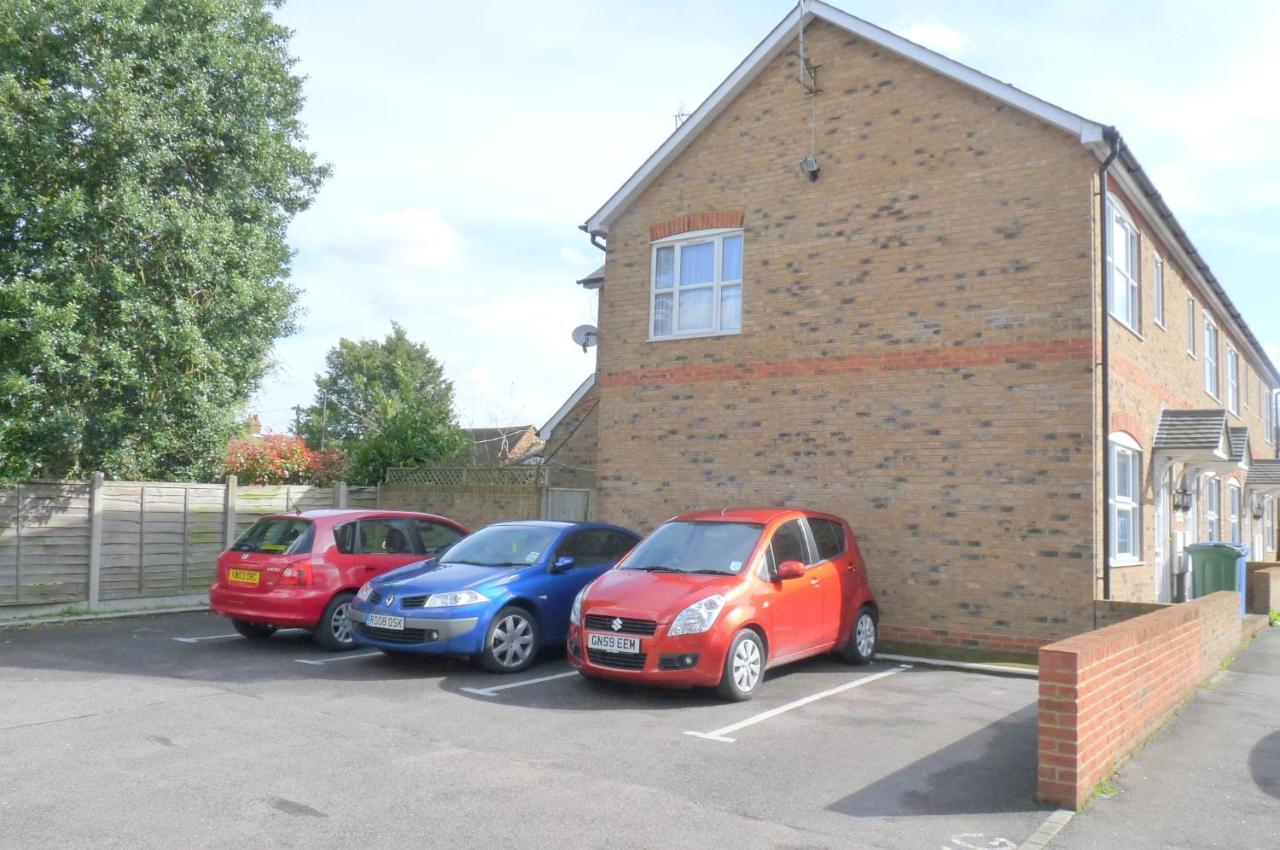 סיטינגבורן Friars Walk Houses With 2 Bedrooms, 2 Bathrooms, Fast Wi-Fi And Private Parking מראה חיצוני תמונה
