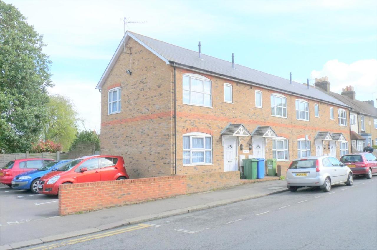 סיטינגבורן Friars Walk Houses With 2 Bedrooms, 2 Bathrooms, Fast Wi-Fi And Private Parking מראה חיצוני תמונה