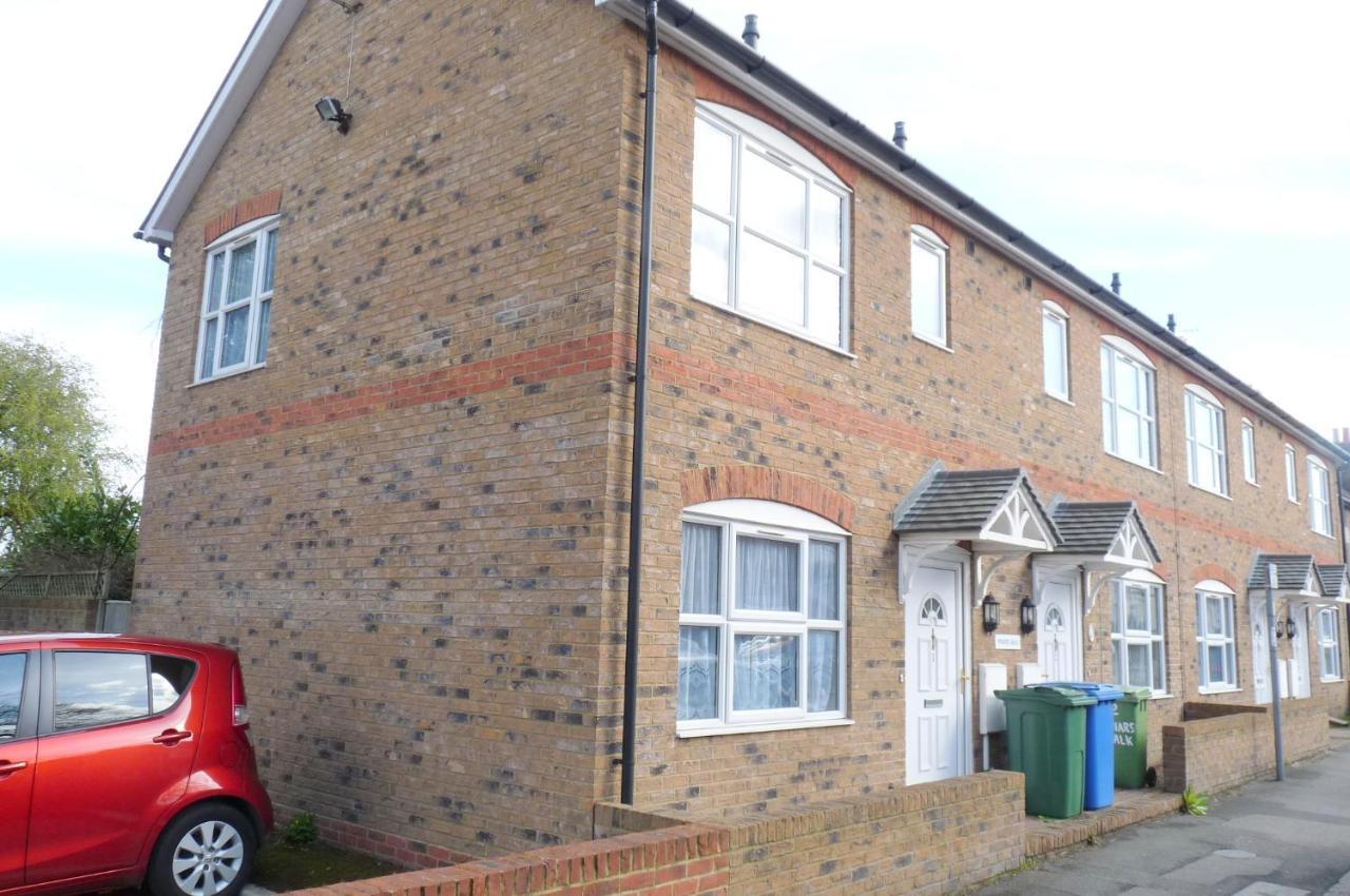 סיטינגבורן Friars Walk Houses With 2 Bedrooms, 2 Bathrooms, Fast Wi-Fi And Private Parking מראה חיצוני תמונה