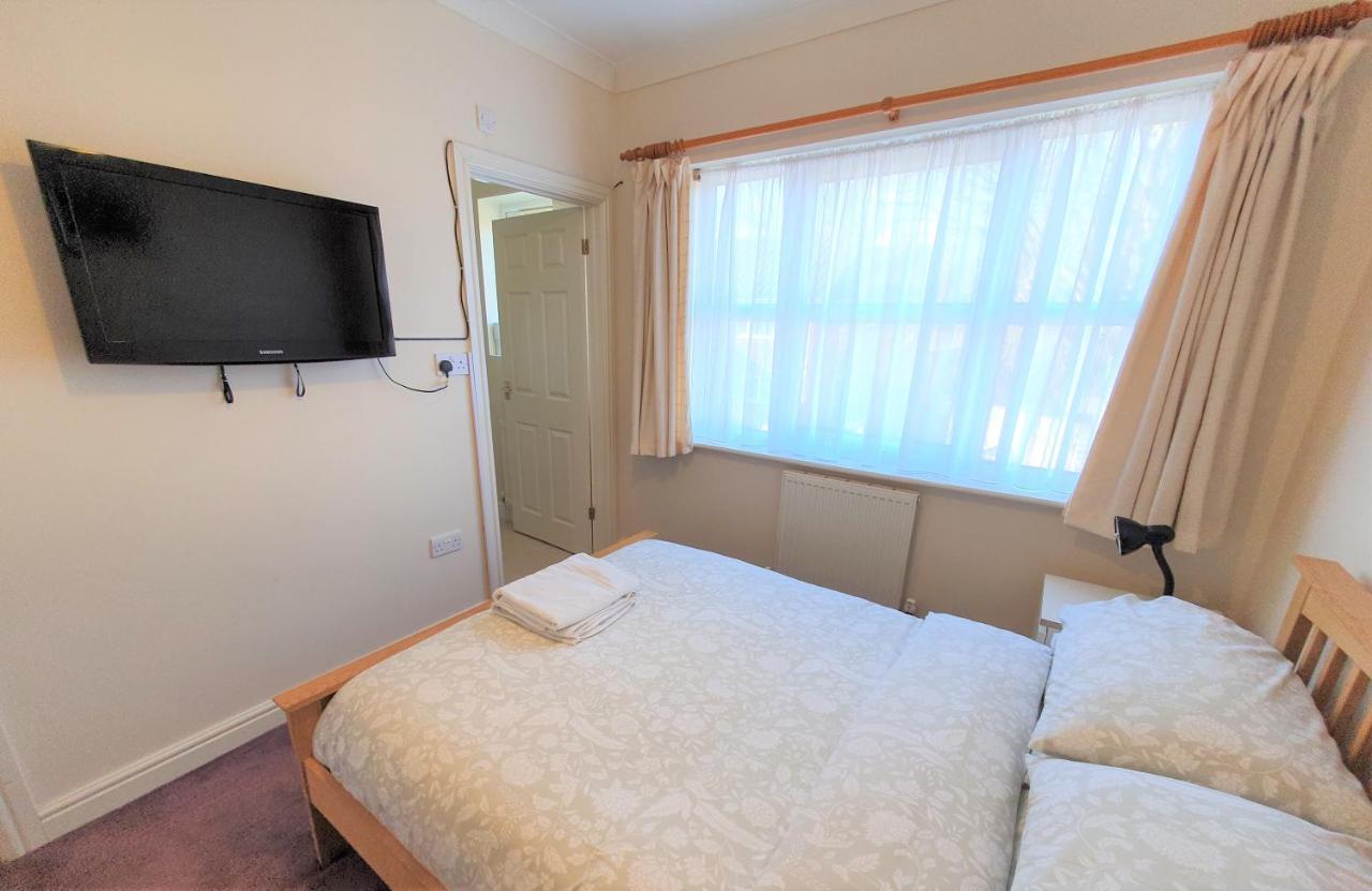 סיטינגבורן Friars Walk Houses With 2 Bedrooms, 2 Bathrooms, Fast Wi-Fi And Private Parking מראה חיצוני תמונה