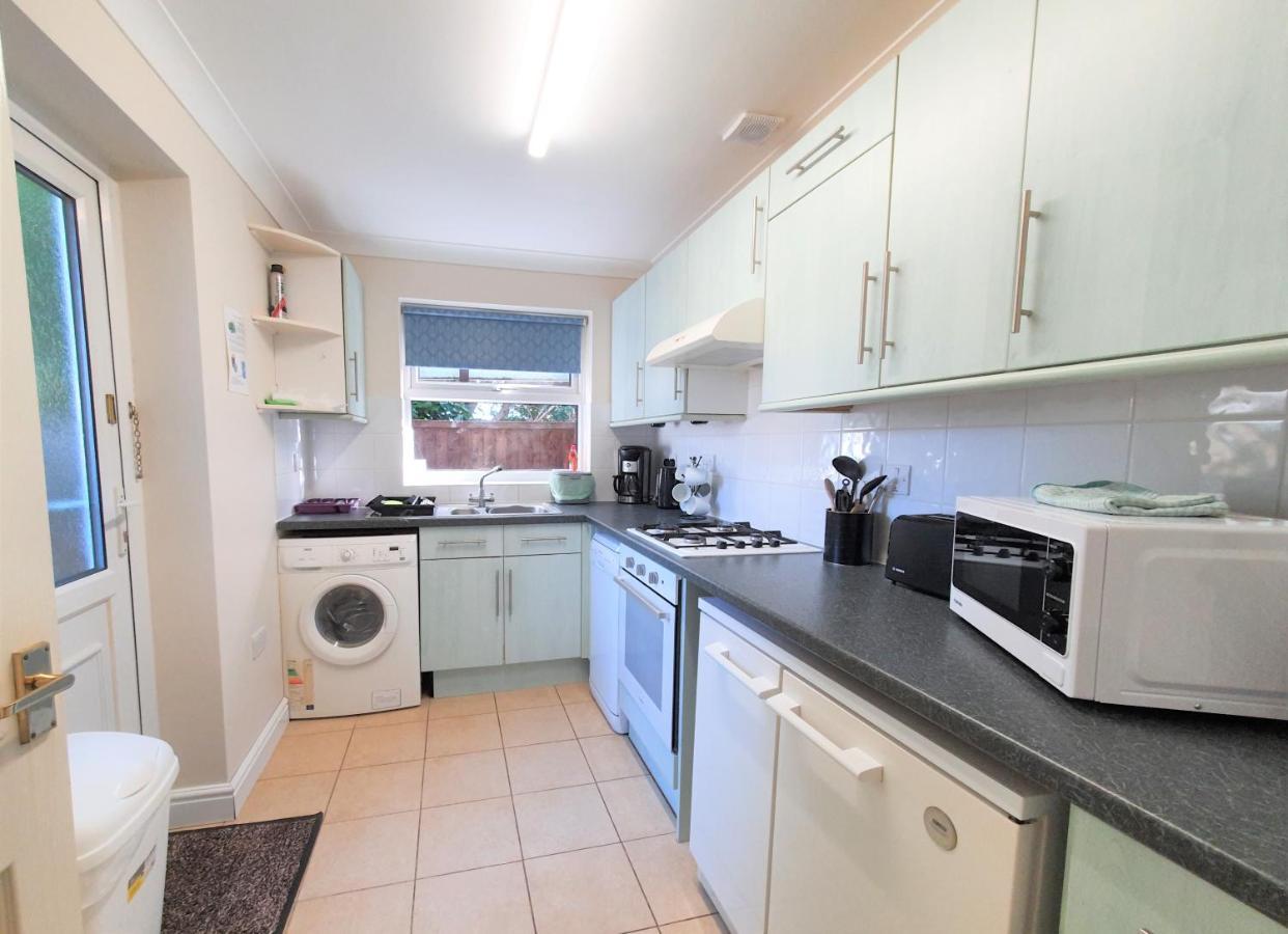 סיטינגבורן Friars Walk Houses With 2 Bedrooms, 2 Bathrooms, Fast Wi-Fi And Private Parking מראה חיצוני תמונה